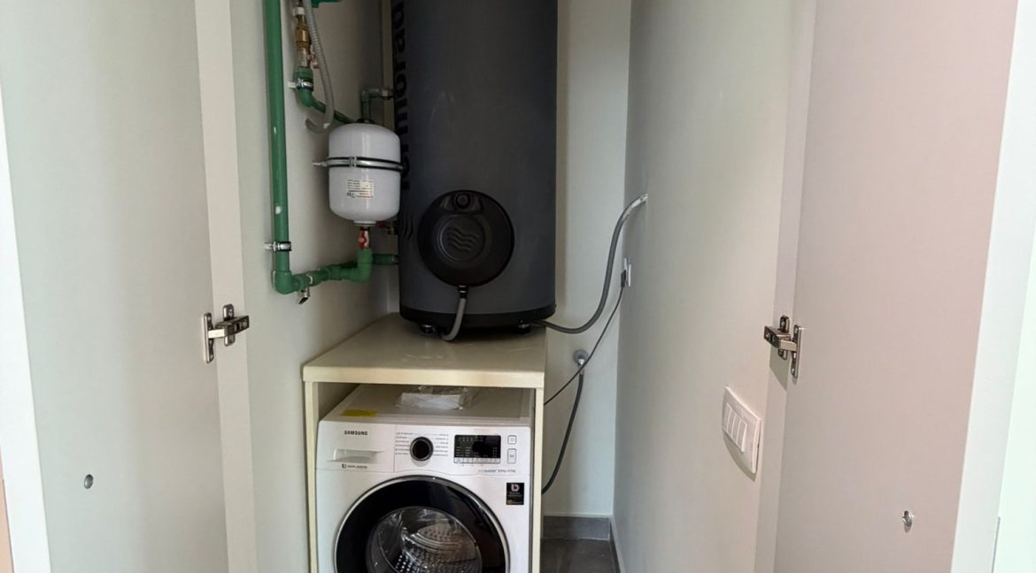 222fee51-d249-4a1f-9e4a-3a412cd6d8a2