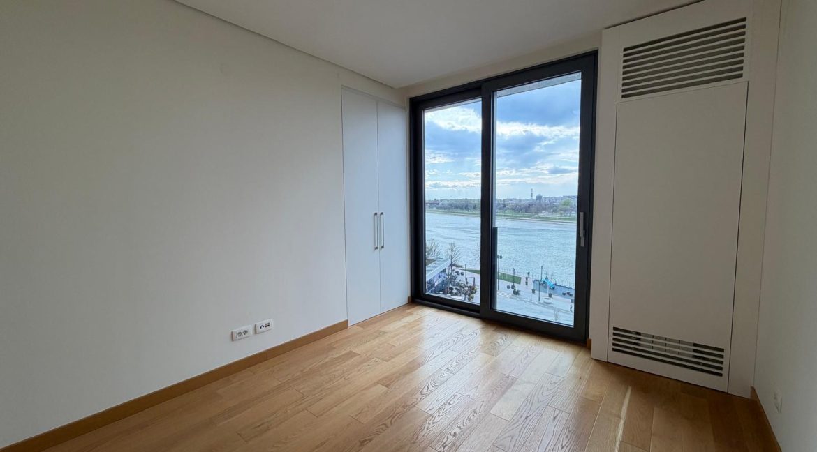 41af2f62-486c-40d4-8b9f-25a454df64bc