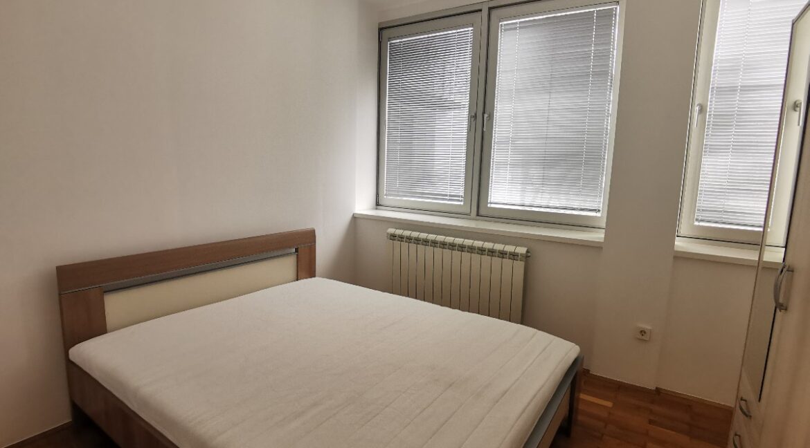 Dedinje 200sqm apartment for rent (24)