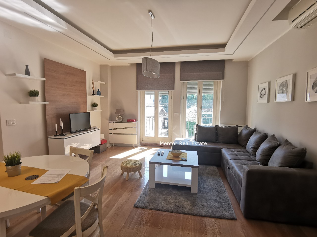 Savski venac apartment for rent