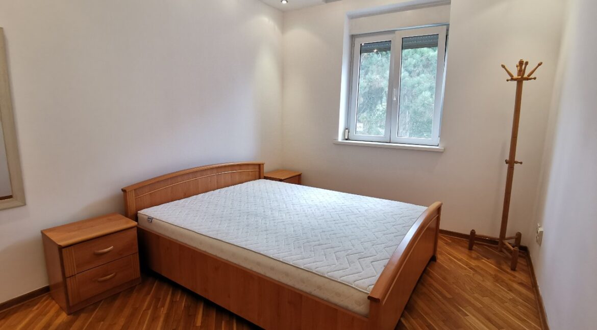 Senjak 120sqm furnished apartment for rent (14)