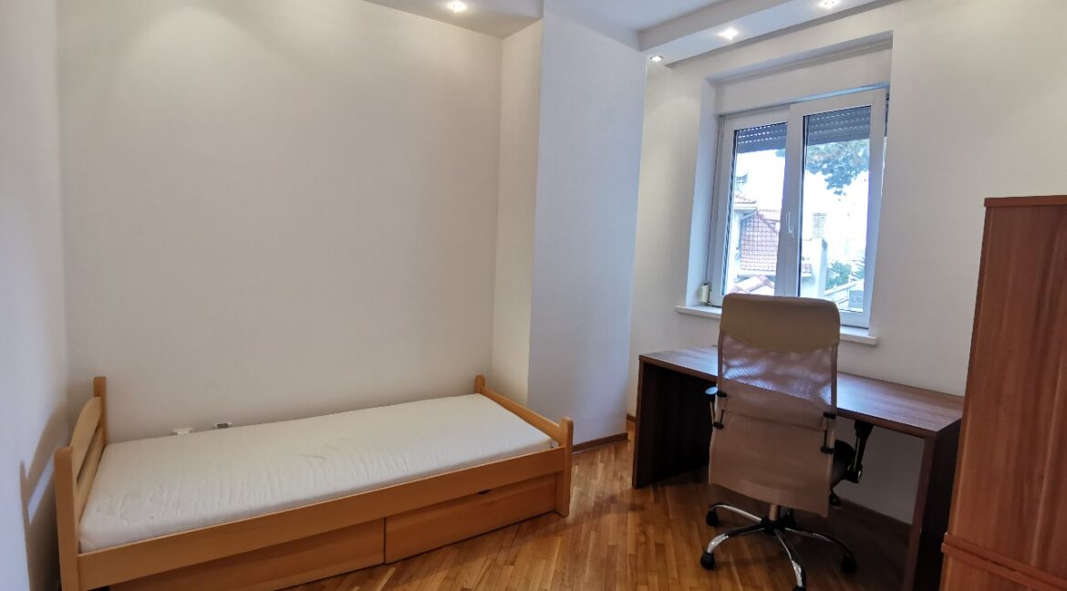 Senjak 120sqm furnished apartment for rent (18)