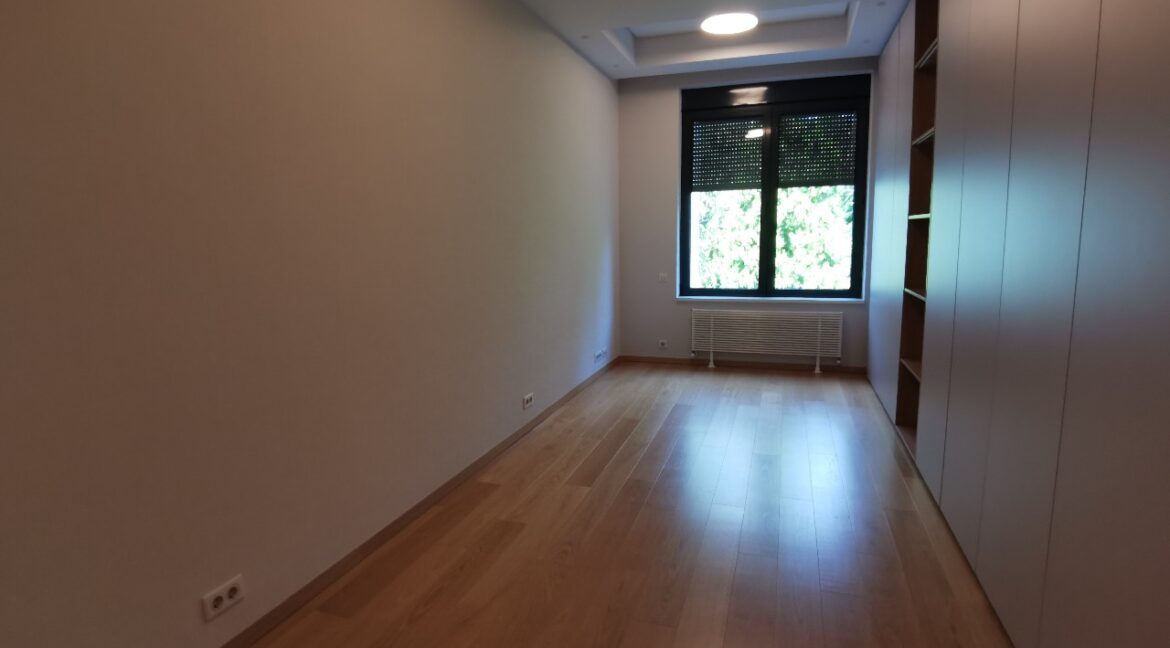 Senjak 160 sqm luxury apartment for rent (9)