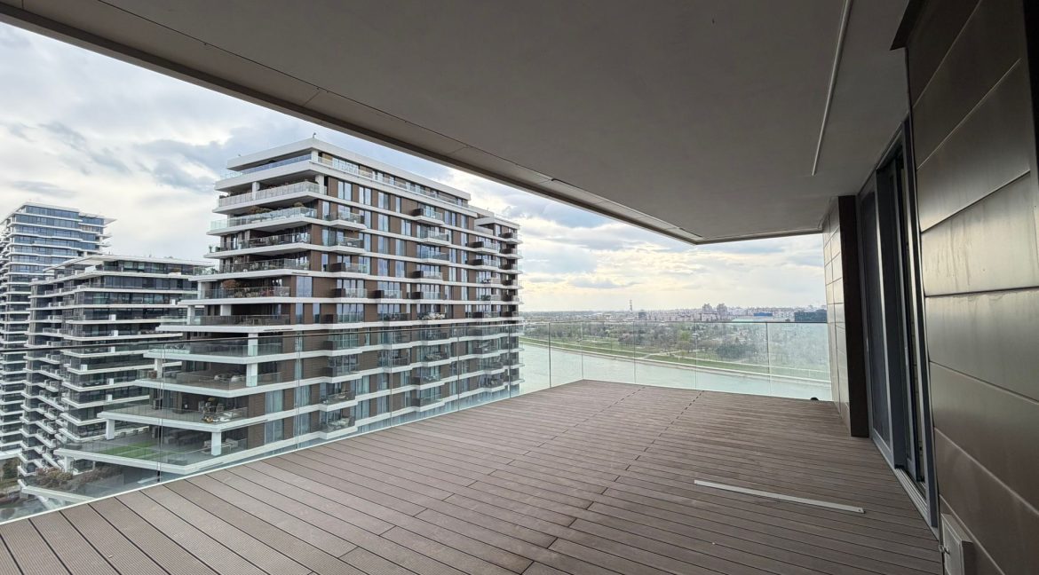 bd5b35d0-a41d-4c80-bb0d-94f21345925e